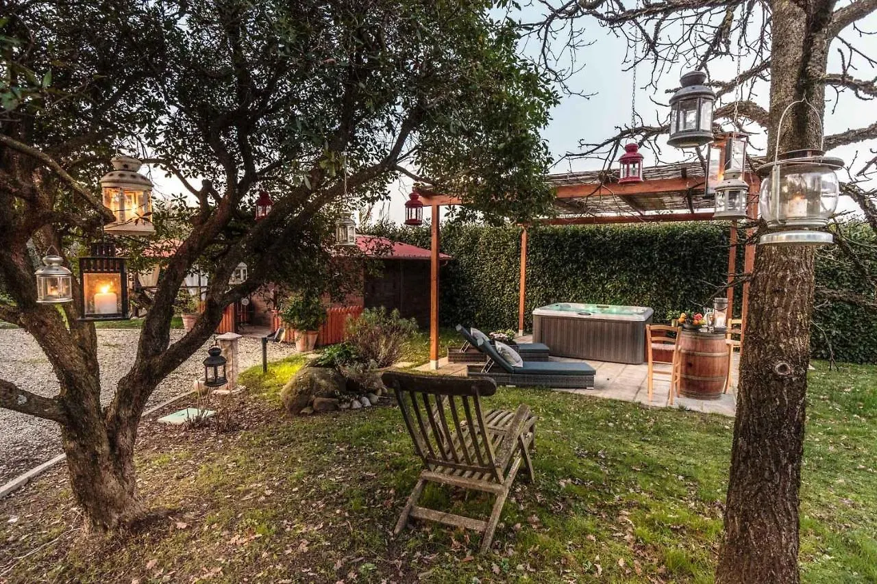 Villa Catia Farmhouse, Three Luxury Bedrooms, A Jacuzzi Pool And A Dream-Like Getaway Experience Capannori