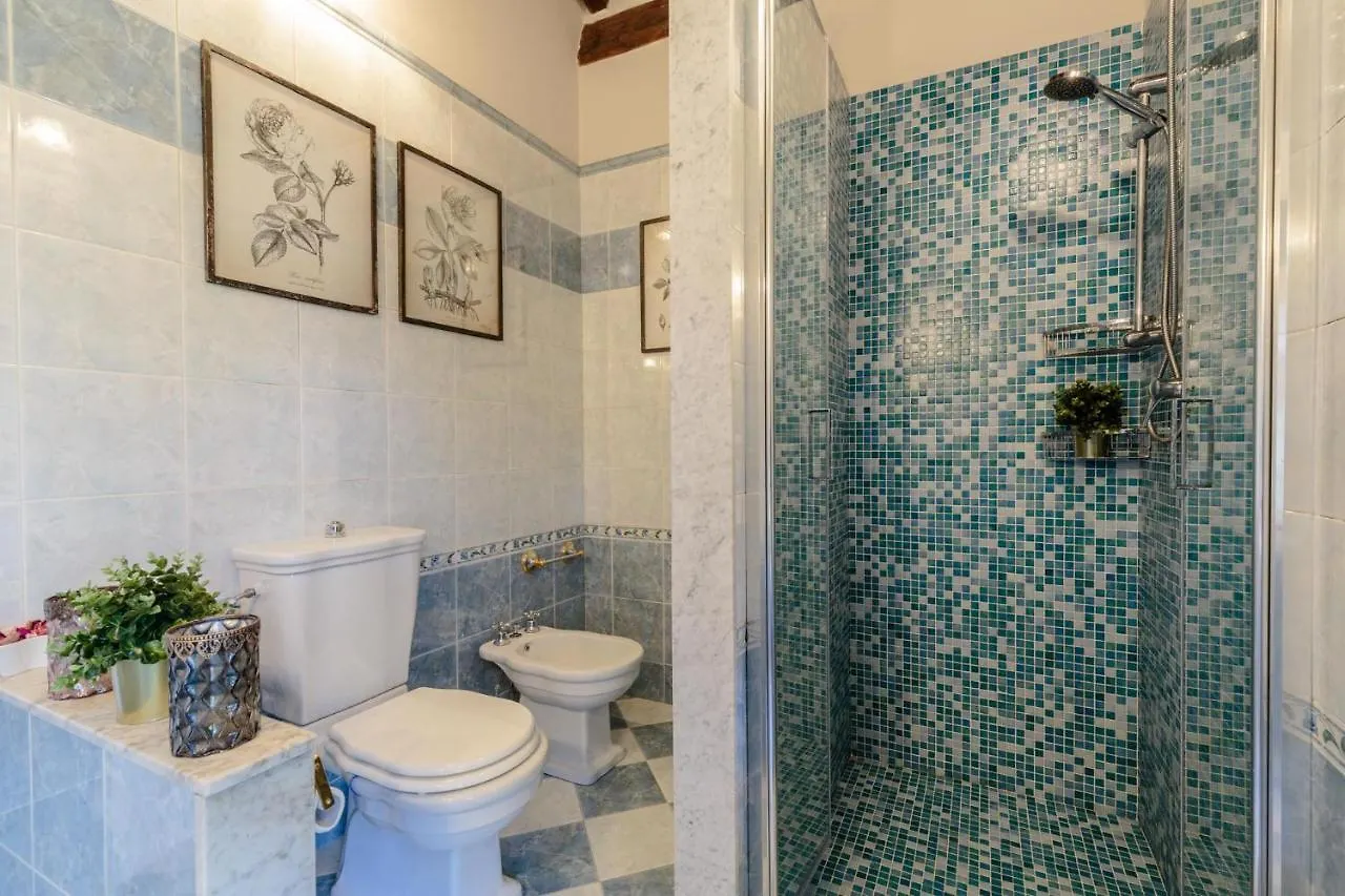 Villa Catia Farmhouse, Three Luxury Bedrooms, A Jacuzzi Pool And A Dream-Like Getaway Experience Capannori