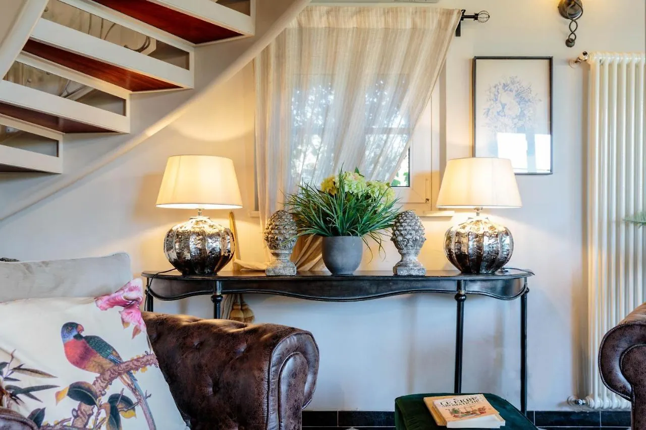 Villa Catia Farmhouse, Three Luxury Bedrooms, A Jacuzzi Pool And A Dream-Like Getaway Experience 카판노리
