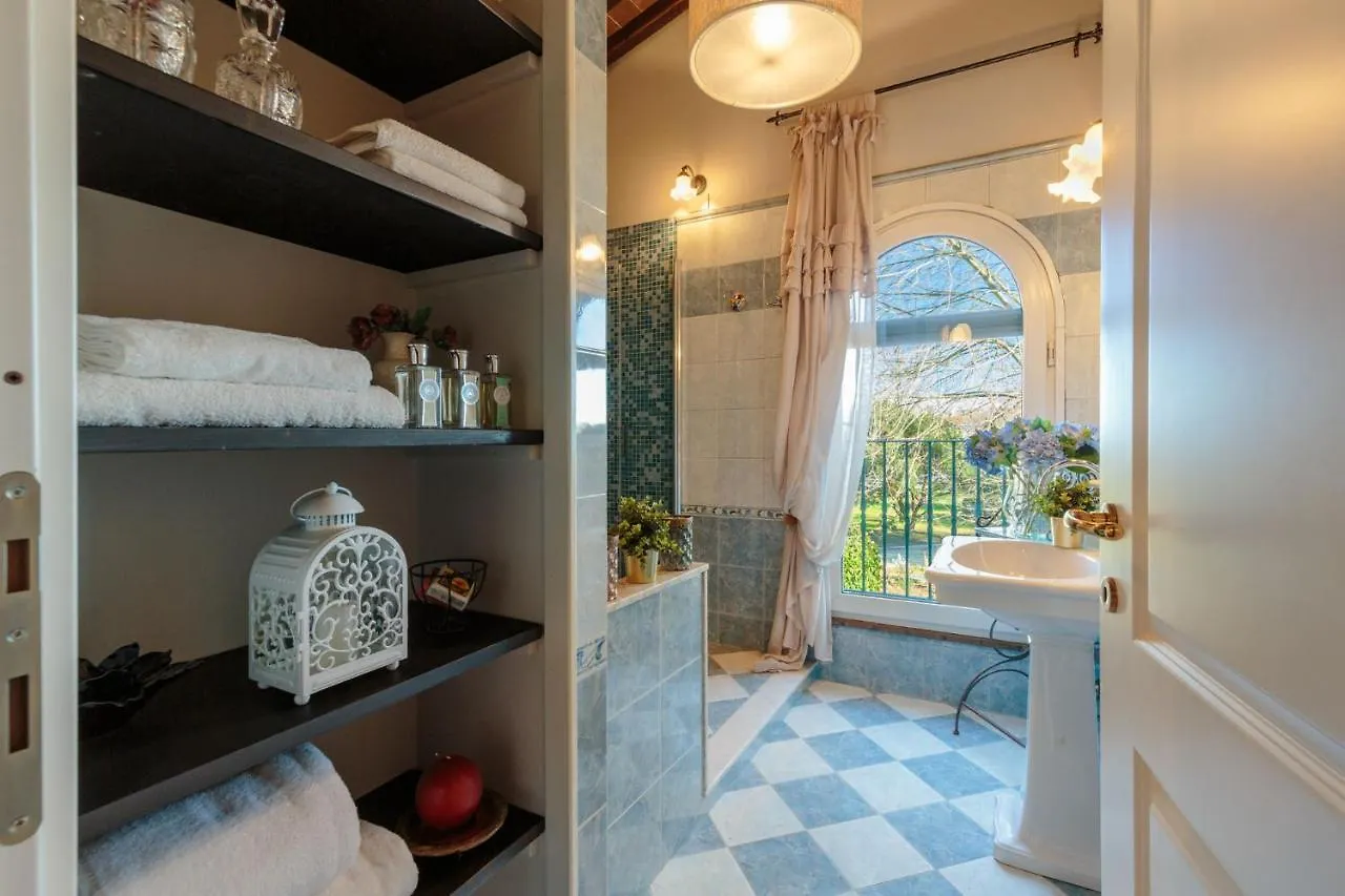 Villa Catia Farmhouse, Three Luxury Bedrooms, A Jacuzzi Pool And A Dream-Like Getaway Experience Capannori