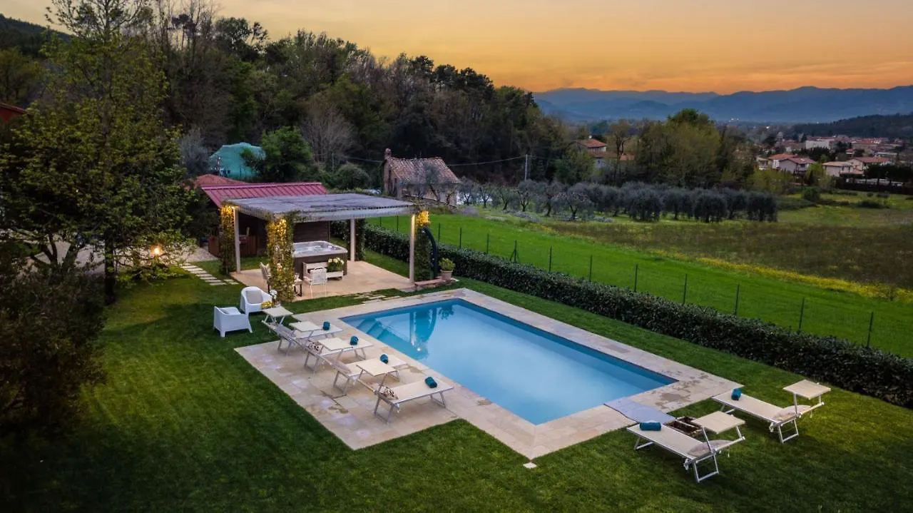 Villa Catia Farmhouse, Three Luxury Bedrooms, A Jacuzzi Pool And A Dream-Like Getaway Experience 카판노리 0*,