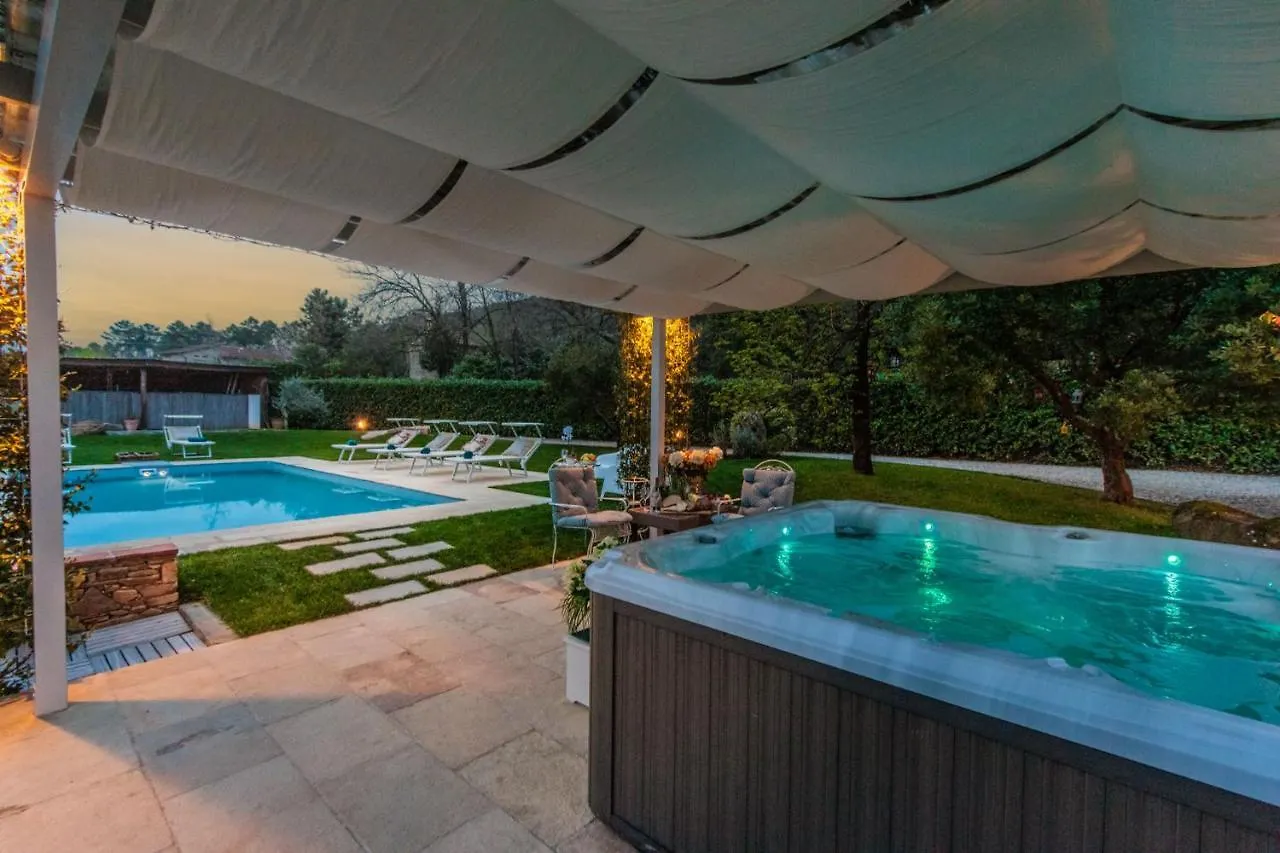 Villa Catia Farmhouse, Three Luxury Bedrooms, A Jacuzzi Pool And A Dream-Like Getaway Experience 카판노리 이탈리아