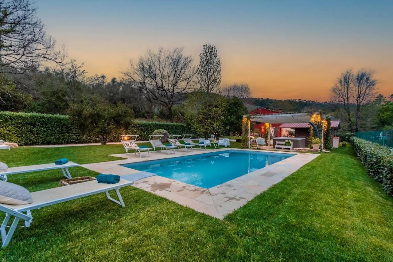 Villa Catia Farmhouse, Three Luxury Bedrooms, A Jacuzzi Pool And A Dream-Like Getaway Experience 카판노리